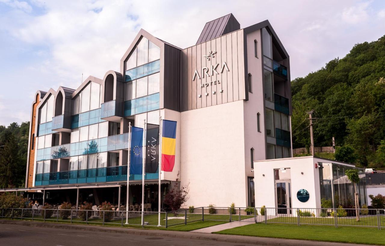 Hotel Arka Orşova Buitenkant foto