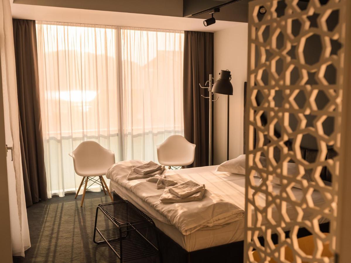 Hotel Arka Orşova Buitenkant foto