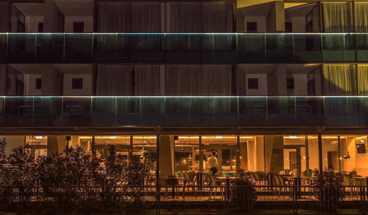 Hotel Arka Orşova Buitenkant foto