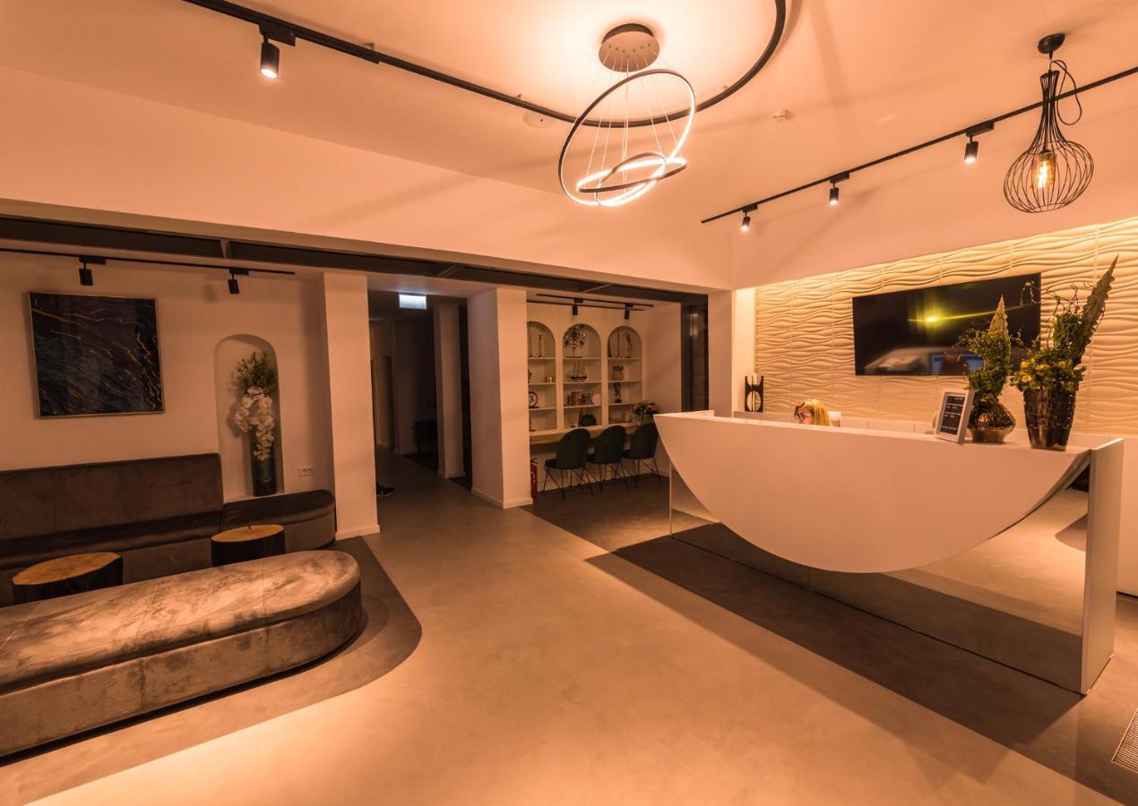 Hotel Arka Orşova Buitenkant foto